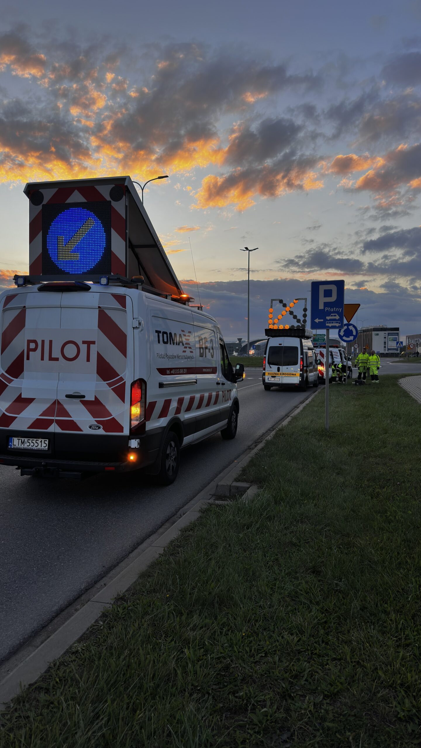 Demontaż i montaż oznakowania drogowego